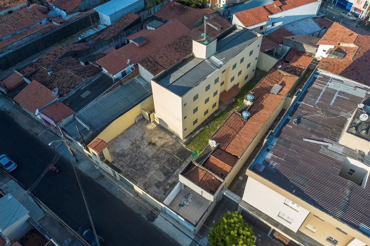 Imóvel à venda em Farias Brito, Fortaleza: Prédio com 6 apartamentos no Farias Brito, ideal para renda
